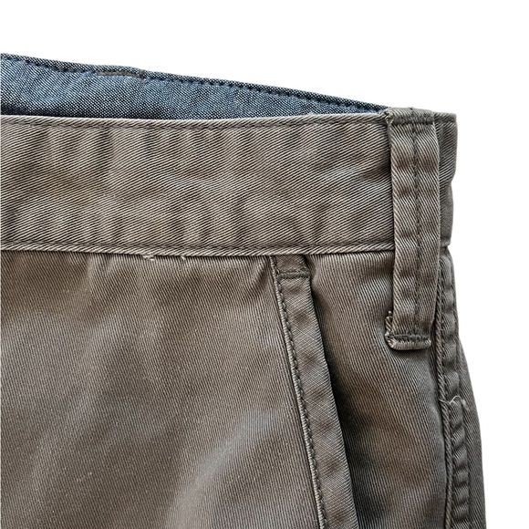 NWT Men’s Gray Polo Ralph Lauren Relaxed Fit 10” Shorts - Picture 7 of 9